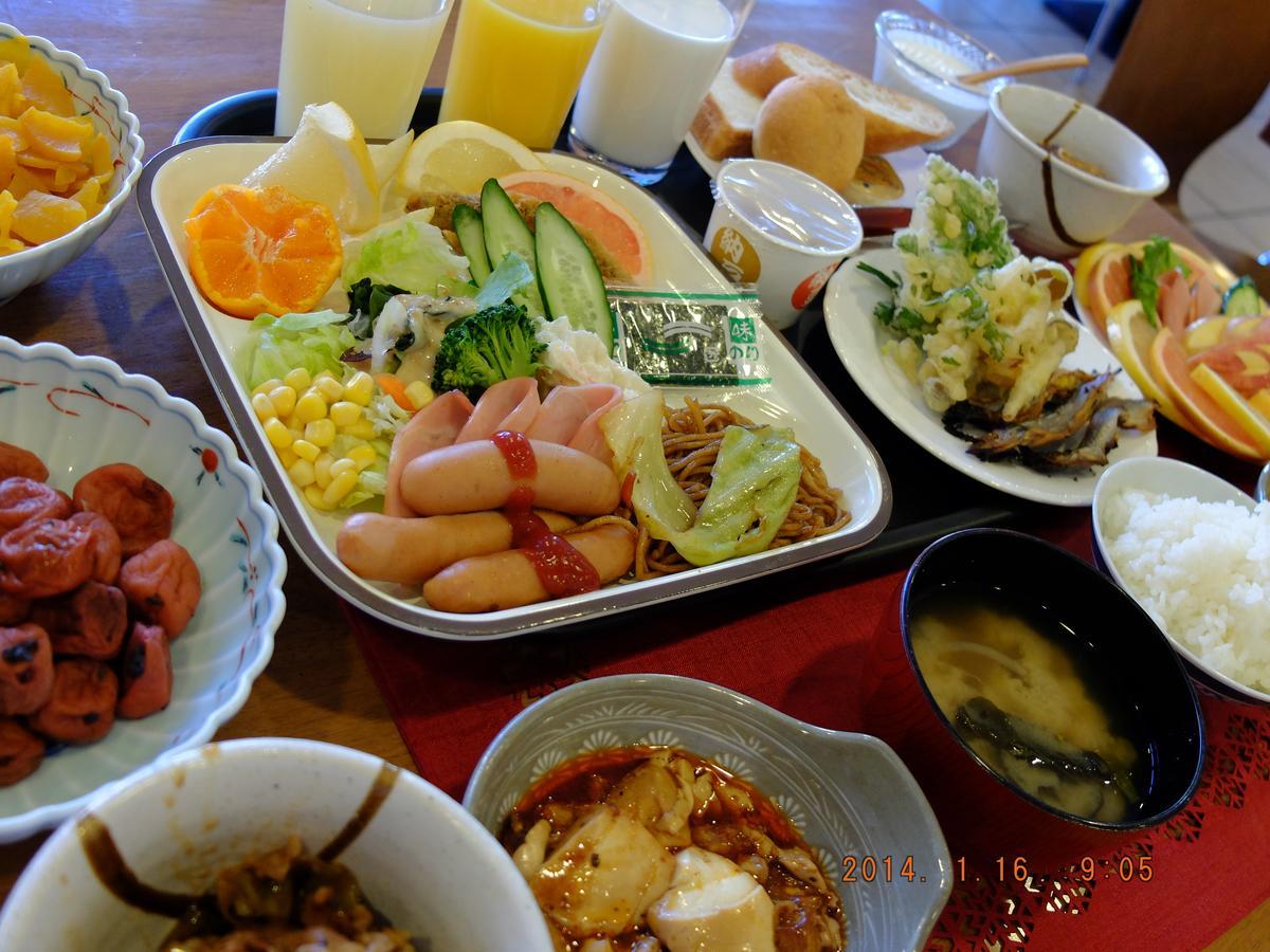 โรงแรมคราวน์ ฮิลล์ คัตสึตะ โอโมะเตะโชะเตง ฮิตาชินากะ ภายนอก รูปภาพ